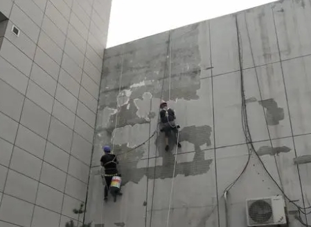 防城港楼顶漏水维修公司分享下防城港外墙防水的注意事项